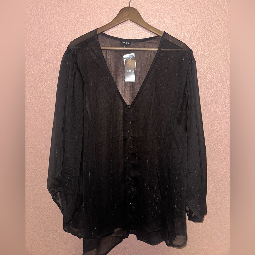 NWT Torrid 4X Chiffon Lurex Button-Up Blouse